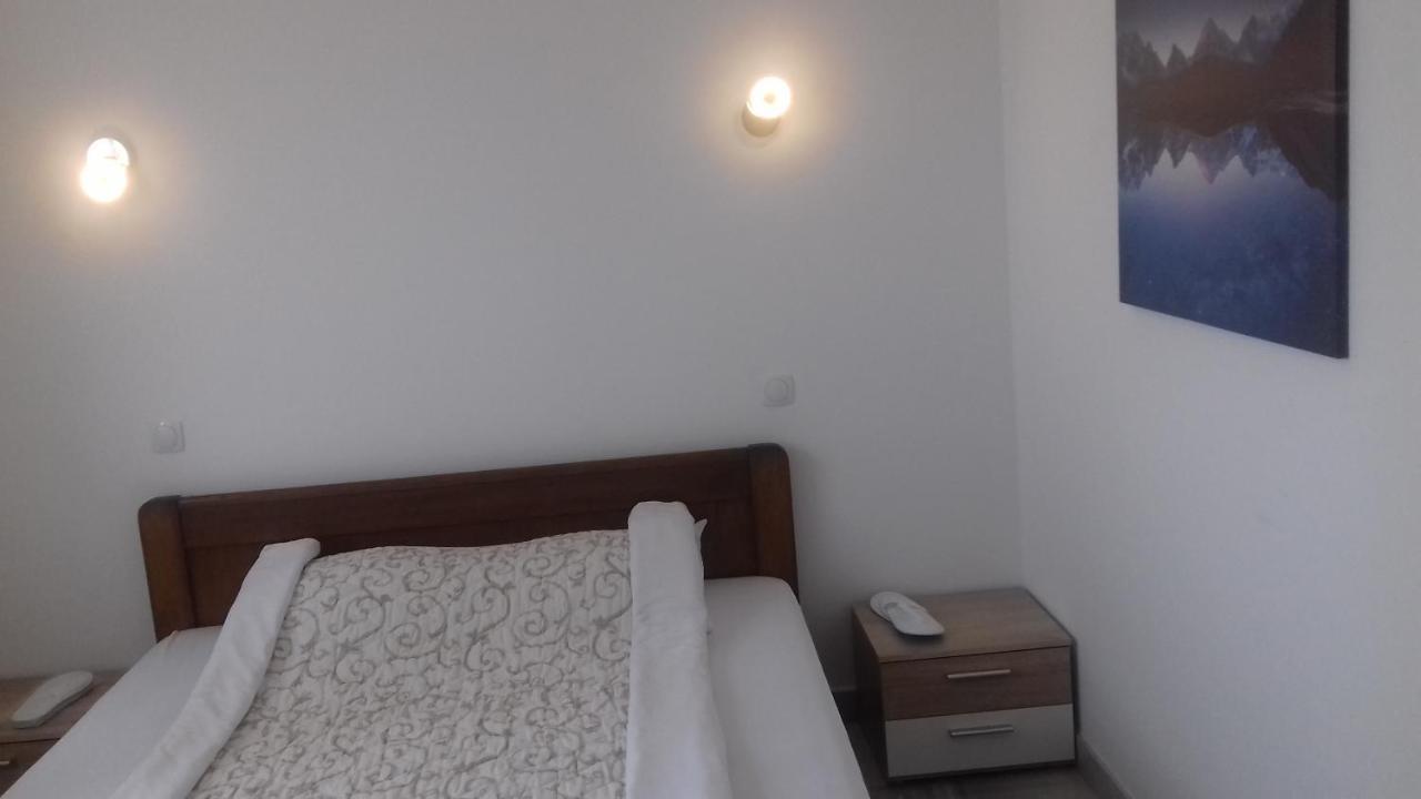 Bed and Breakfast Mesecev Konak Ni Exterior foto