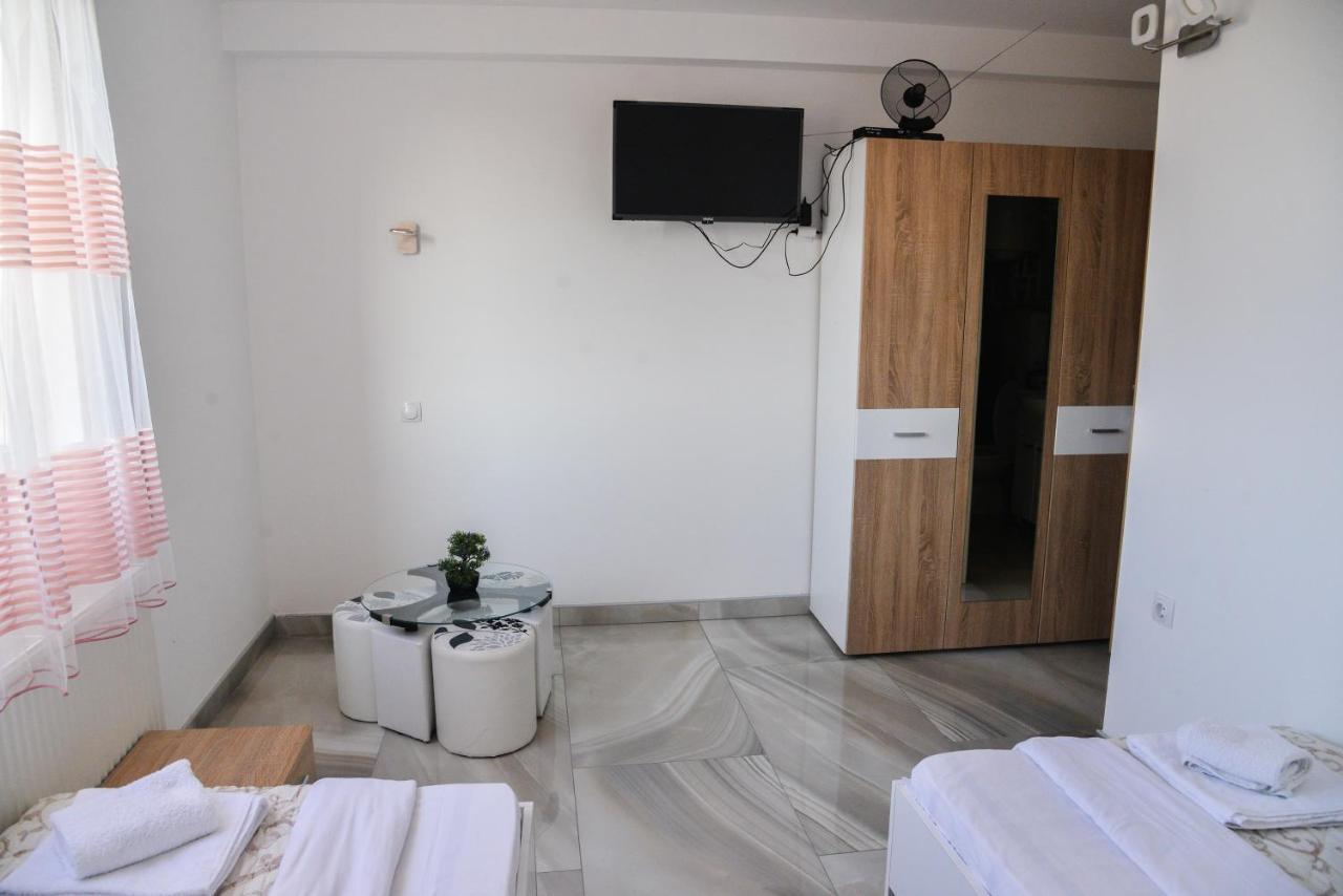 Bed and Breakfast Mesecev Konak Ni Exterior foto